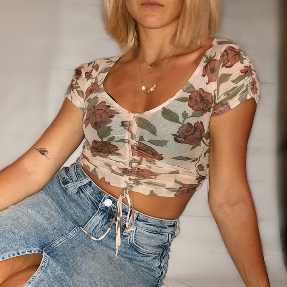 Urban outfitters floral crop top